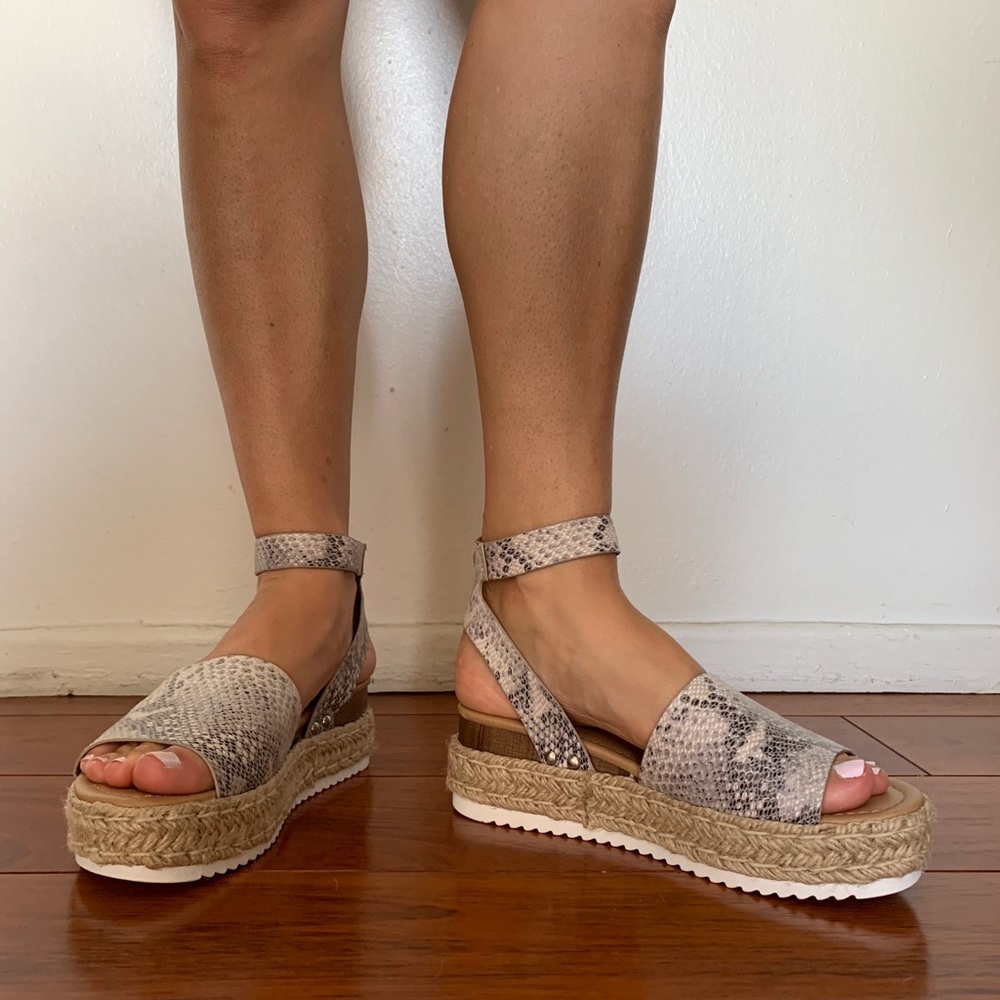 Soda espadrille sandals